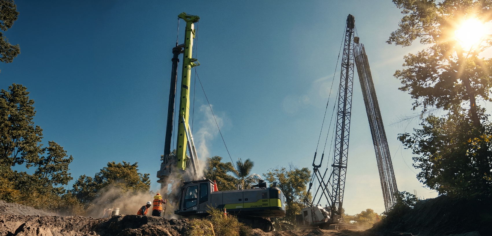 Pilotes y maquinaria en obra ferroviaria
